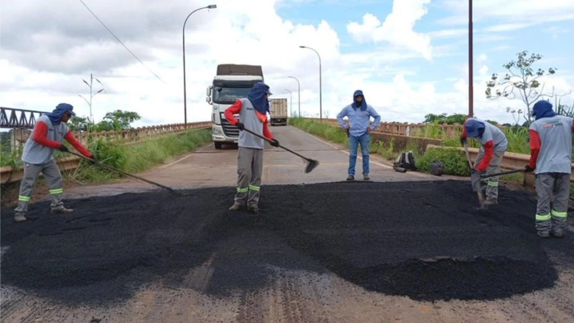 DNIT inicia operação para retirada de veículos sobre a ponte JK