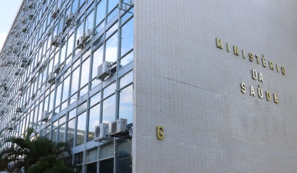 Estados e municípios têm até sexta para retomada de obras do SUS