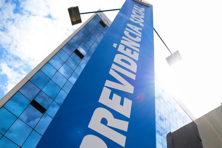 INSS antecipa pagamento de aposentados e pensionistas em março