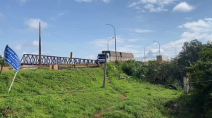 VÍDEO: DNIT conclui retirada de veículos da ponte Juscelino Kubitschek