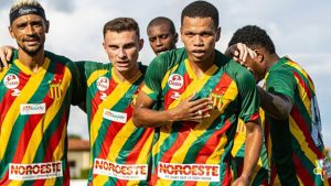 Sampaio vence o Viana e assume a liderança do Campeonato Maranhense