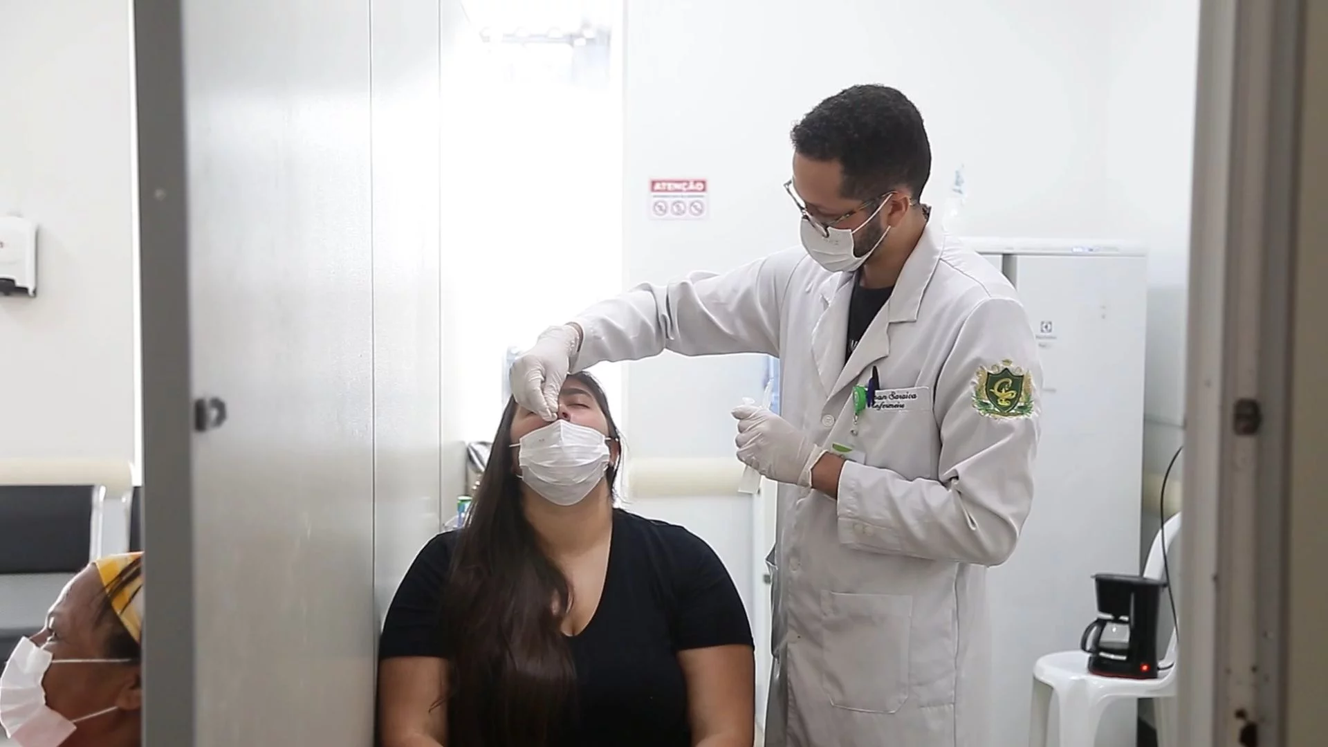 VÍDEO: Centros de testagem para Covid-19 são reabertos após aumento de casos