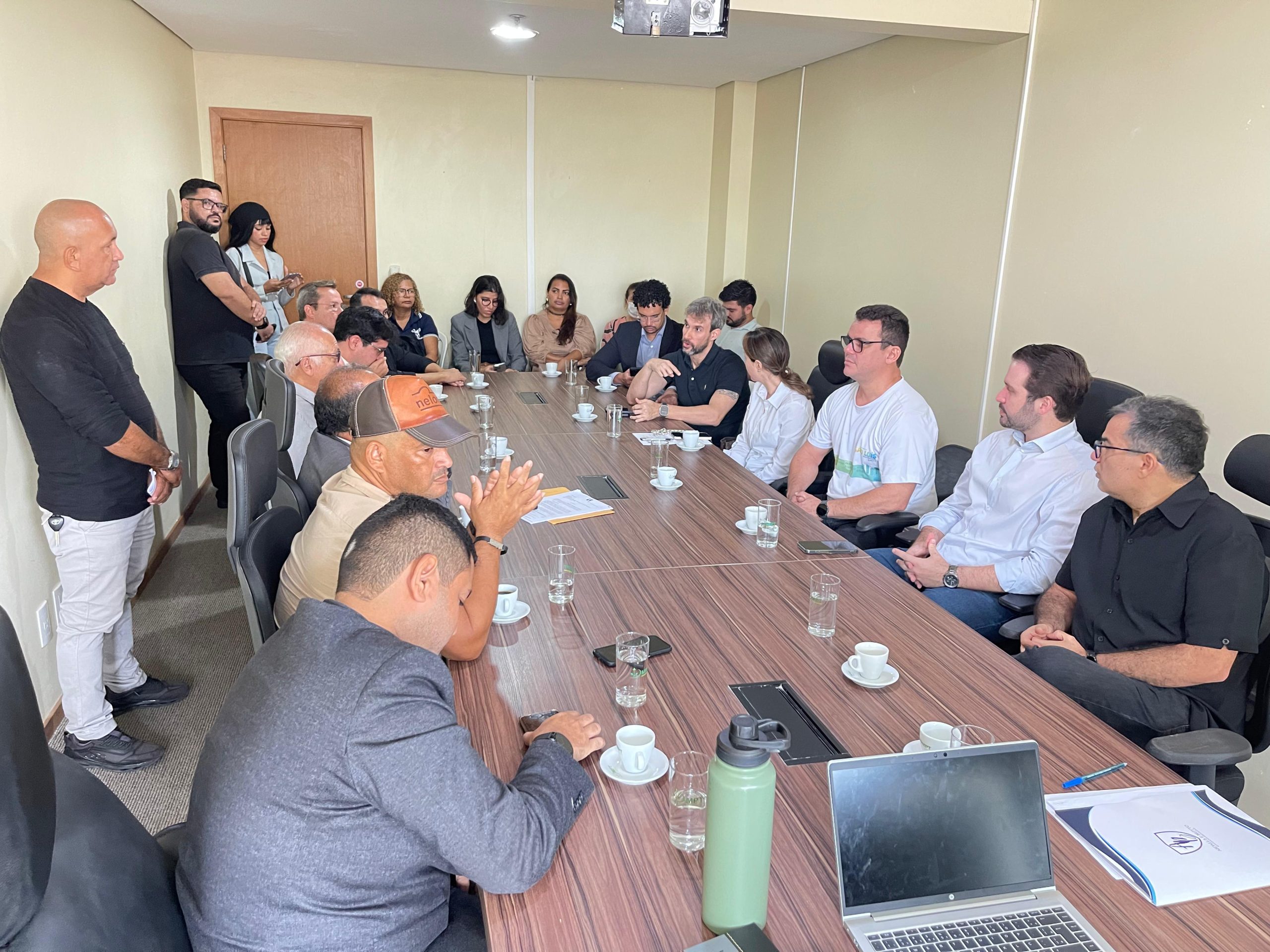 Rodoviários e Empresas continuam sem consenso em audiência de mediação