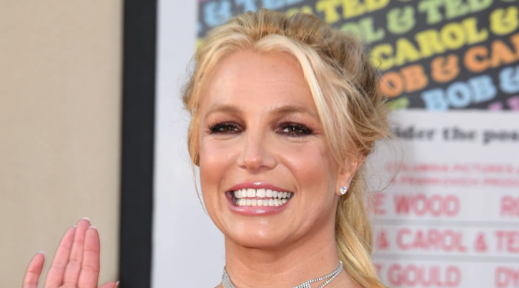 Britney gasta R$ 12 mi para quitar despesas do pai em processo, diz site
