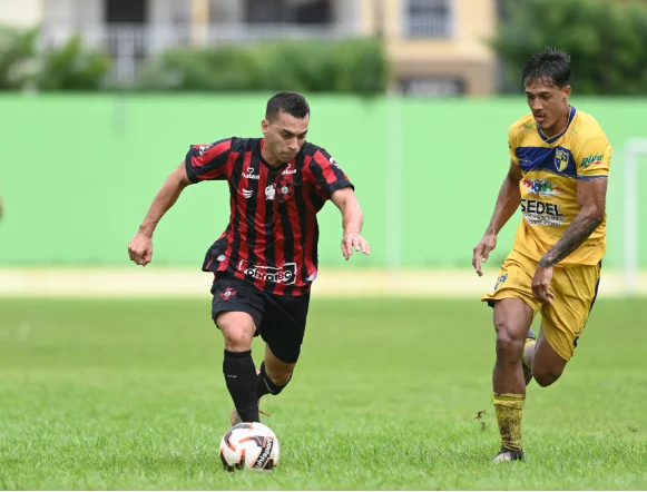 Moto vence o IAPE e deixa a zona do rebaixamento do estadual