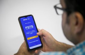 FGTS retido após saque-aniversário deve ser liberado