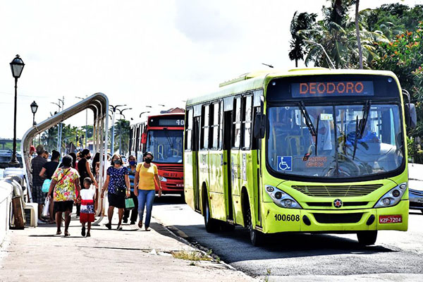 SET garante na Justiça circulação de 80% da frota de ônibus durante greve
