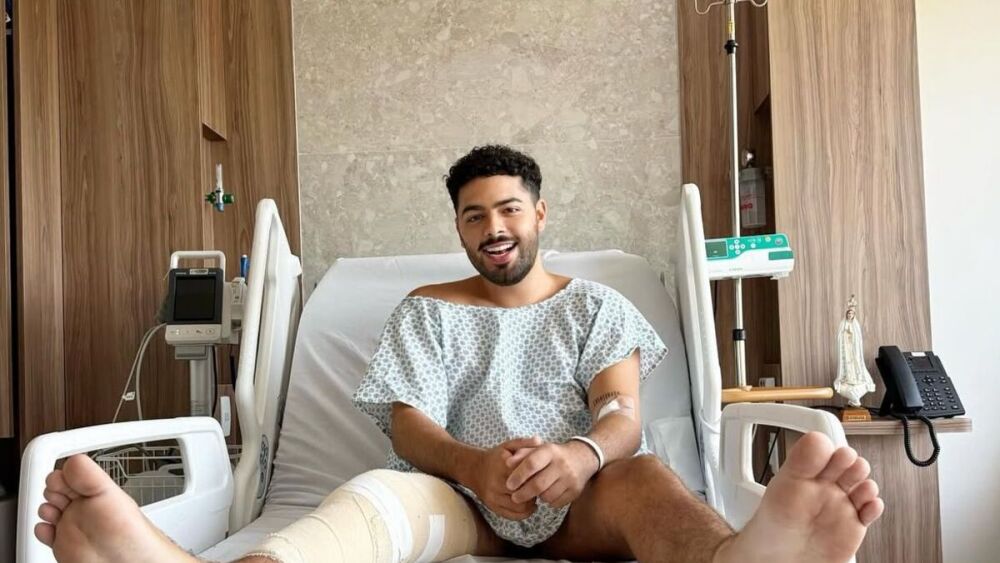 Pedro Sampaio passa por cirurgia no joelho após acidente em show