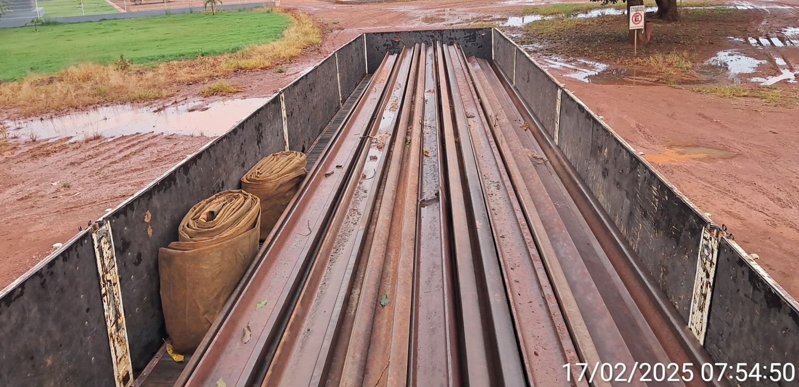 Polícia recupera trilhos furtados da Vale em Bom Jesus das Selvas