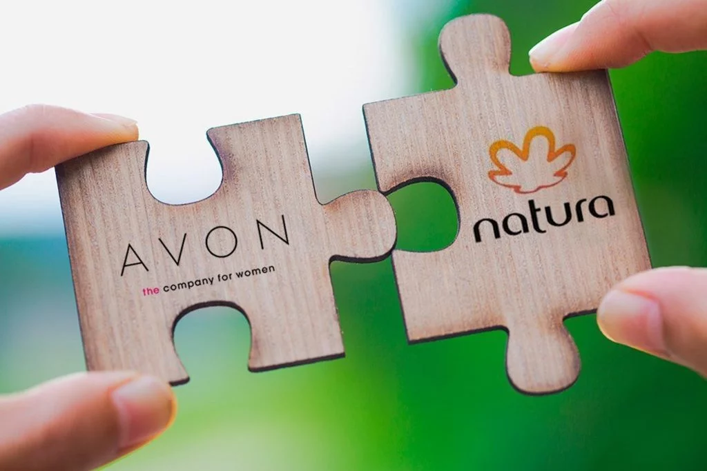 Natura analisa vender operação da empresa Avon