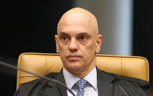 Alexandre de Moraes retira o sigilo da delegação premiada de Mauro Cid