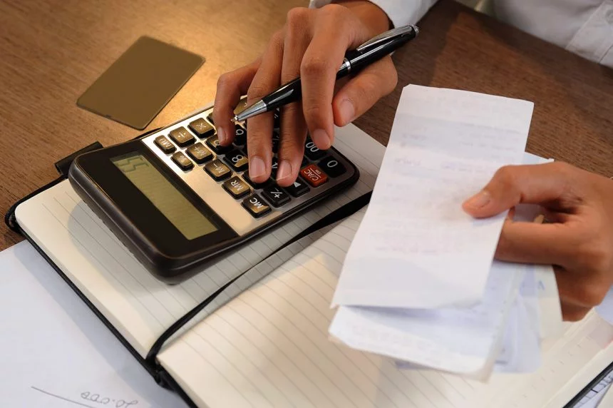 Famílias de São Luís estão devendo menos, aponta estudo