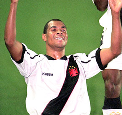 O ex-jogador Donizete estará em São Luís para uma tarde autógrafos