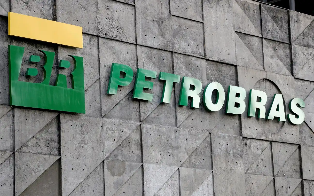 Petroleiros da Petrobras fazem paralisação por 24 horas