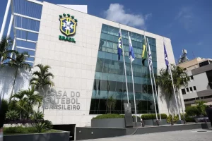 Clubes brasileiros pedem à CBF para adiar jogos do Brasileirão