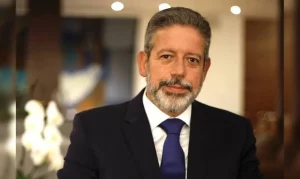 Arthur Lira deve comandar federação PP-União Brasil