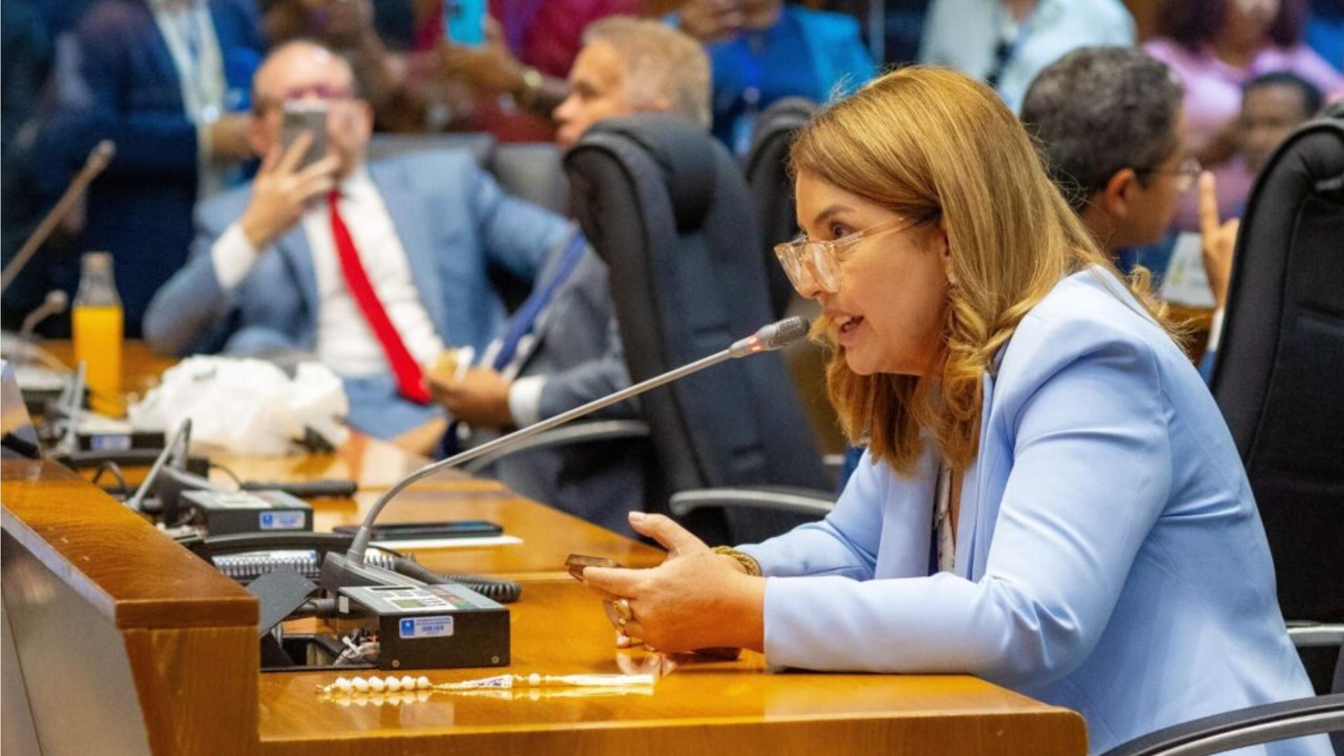 Ministra Cármen Lúcia apresenta voto pela legalidade da reeleição de Iracema