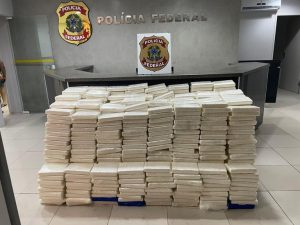 VÍDEO: Polícia Federal apreende uma tonelada de cocaína
