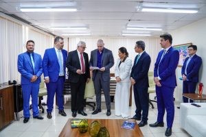 Deputados e TCE discutem situação das obras federais inacabadas no MA