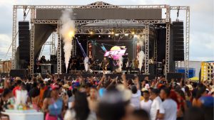 VÍDEO: Lava-Pratos da Praia de Araoca encerra a temporada de Carnaval no MA