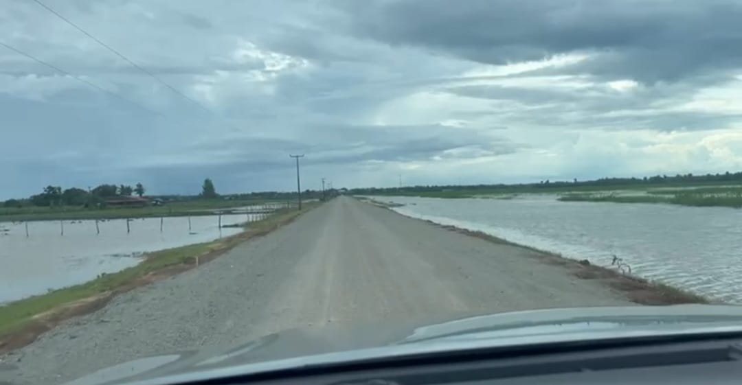 VÍDEO: Motorista mostra as obras da travessia da baixada, que vai ligar Anajatuba a São João Batista.