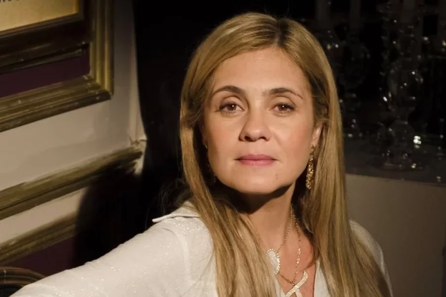 Adriana Esteves não renova contrato com a Globo