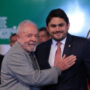 Lula sinaliza afastamento do ministro Juscelino Filho após denúncia da PGR