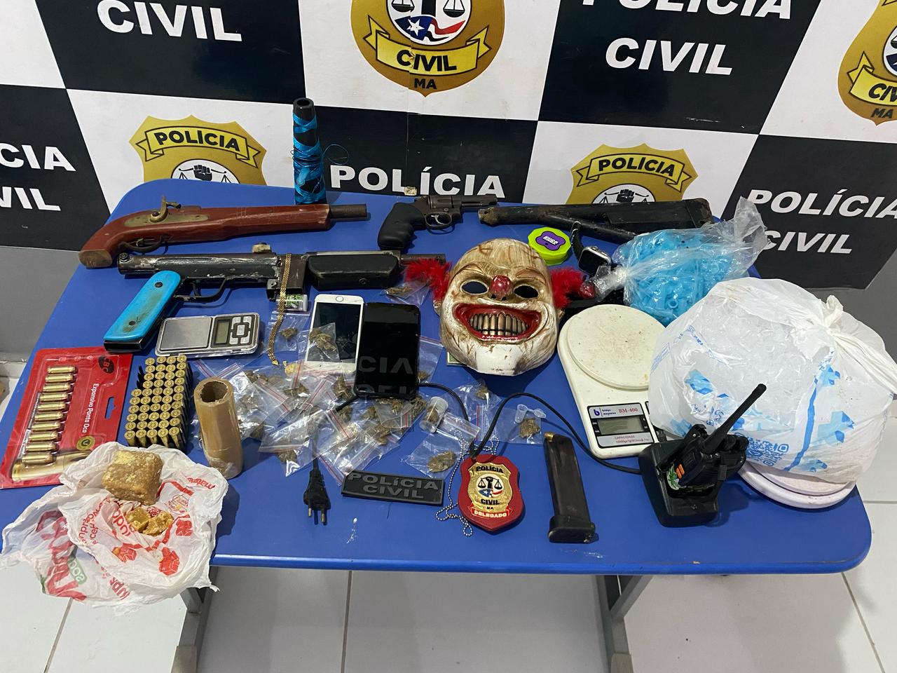 Homem é preso com arsenal, munições e drogas em Santa Inês
