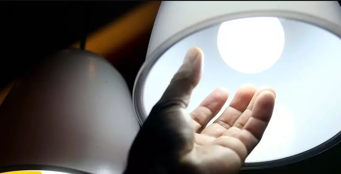 Conta de luz terá bandeira amarela em maio