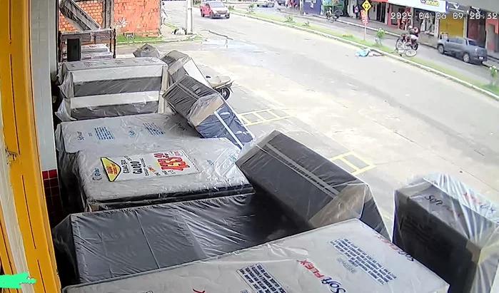 VÍDEO: Jovem morre após ser baleado em plena luz do dia, na Grande Ilha