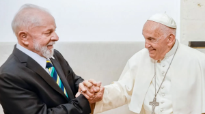 Lula chega a Roma para funeral do papa Francisco