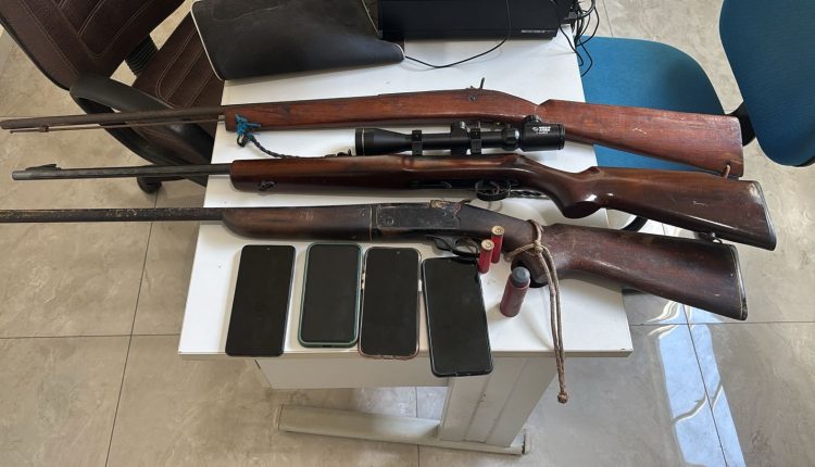 Homeme é preso e menor é apreendido em Santa Luzia do Tide