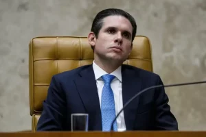 Presidente da Câmara dos Deputados responde a cobranças sobre PL da anistia