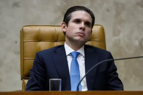 Presidente da Câmara dos Deputados responde a cobranças sobre PL da anistia