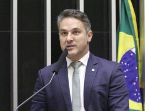 Partido Liberal decide obstruir pautas na Câmara