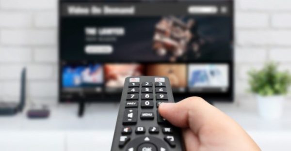 Anatel e Ancine assinam parceria para combater piratarias