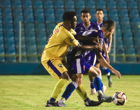 Sampaio e Maranhão vencem no primeiro confronto da semifinal