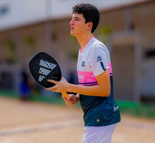 Maranhense conquista vitória no Bach Tennis.