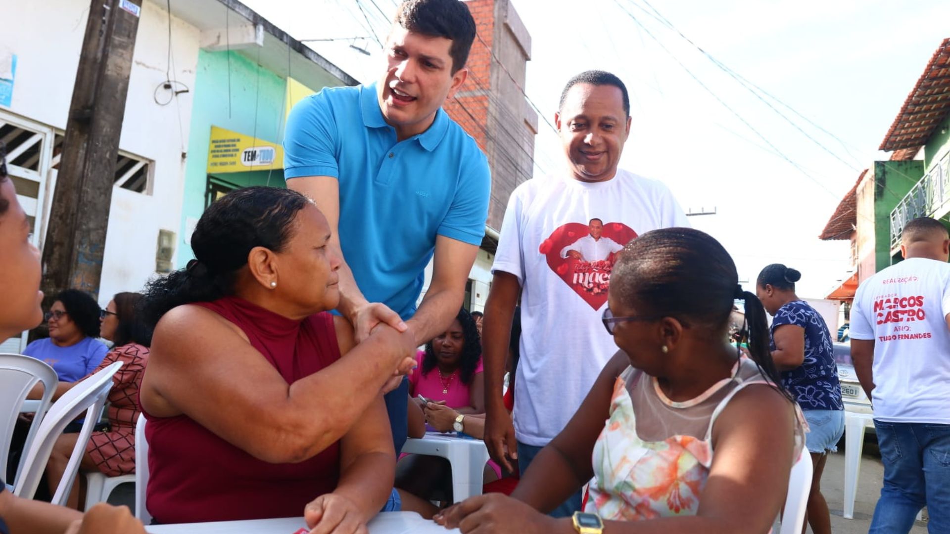 Marcos Castro reúne mães da Ilhinha para comemorar data