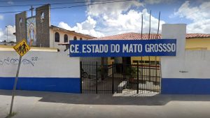 Criminosos invadem escola e furtam botijões de gás