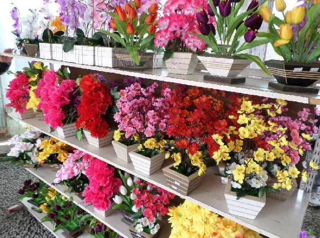 VÍDEO: Pesquisa aponta variação de até 375% no preço dos presentes