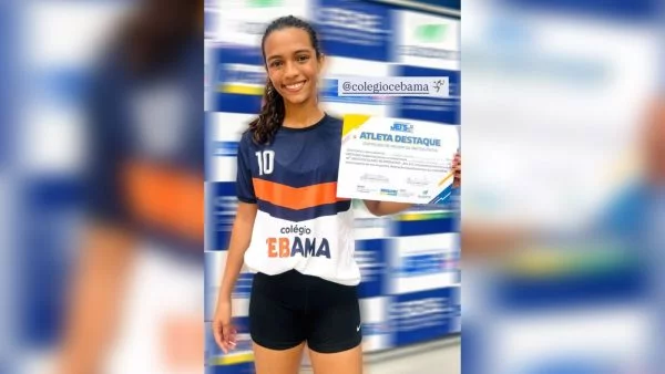 Rayssa Leal é destaque em jogos escolares