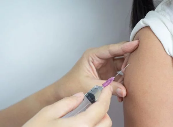 Instituições parceiras realizam campanha de vacinação para estudantes