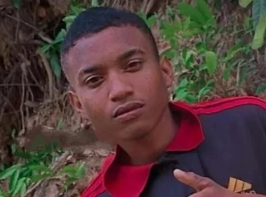Jovem é executado com vários tiros em via pública