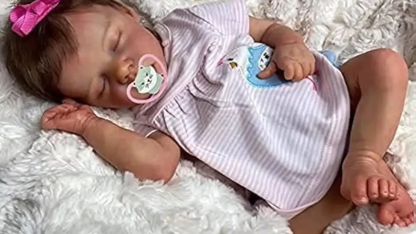 Trabalhadora entra na Justiça após empresa negar licença-maternidade