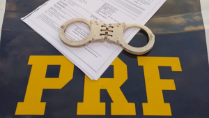 PRF cumpre mandado de prisão em Barra do Corda