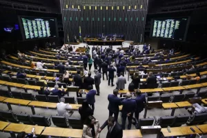 Aumento de cadeiras na Câmara é  pauta no Congresso