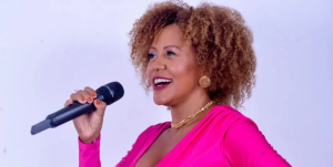 Morre a cantora maranhense Alessandra Santos, aos 46 anos