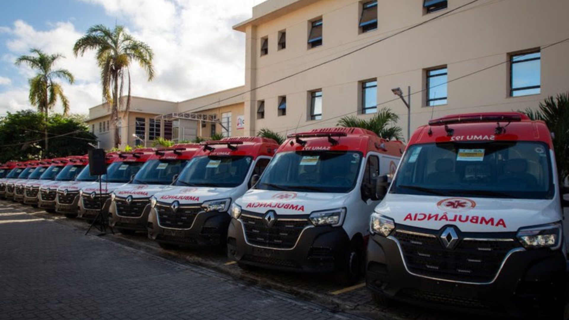MA recebe 17 novas ambulâncias do SAMU 192