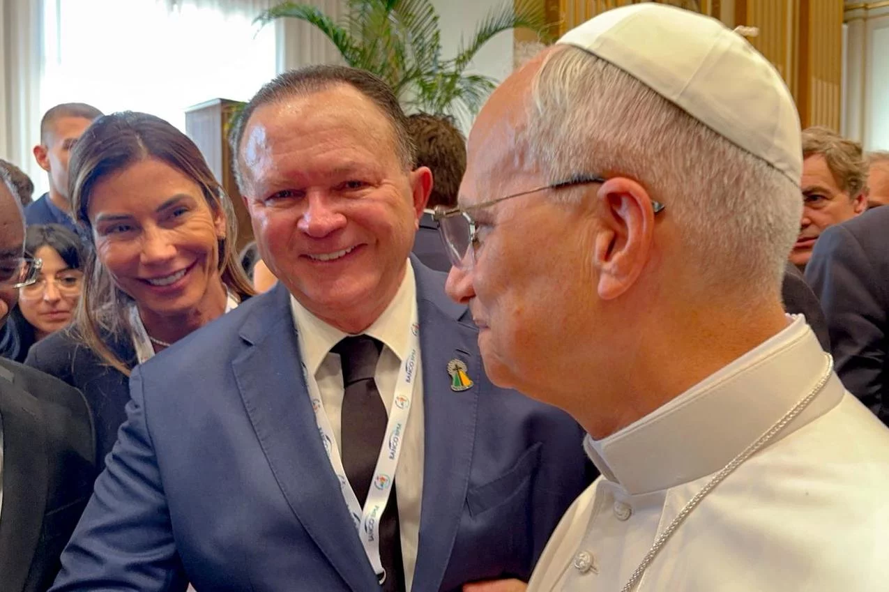 VÍDEO: Governador Brandão participa de audiência com o papa Leão XIV, no Vaticano